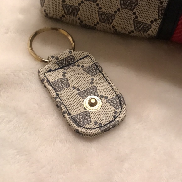 Vr Classic Clutch Wallet - Women | Color: Blue - Picture 13 of 17